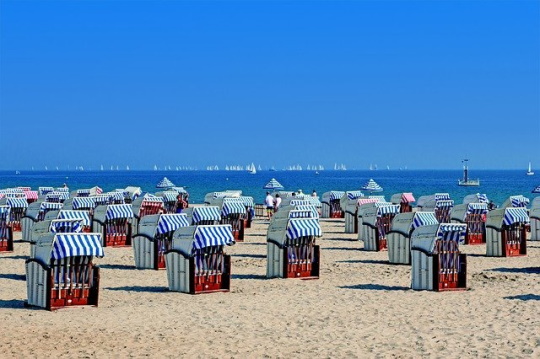 Strandkörbe an der Ostsee